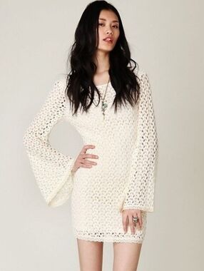 Free People | Dress | XS - Cream Crochet Bell Sleeve Dress